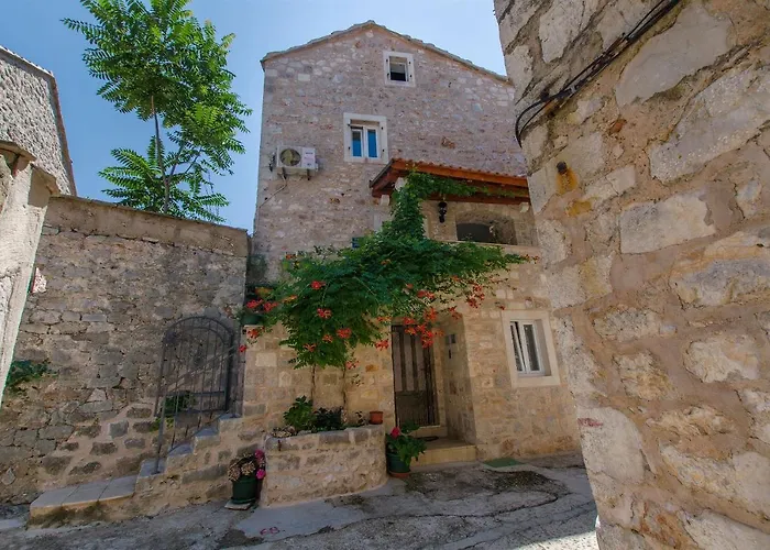 Dom wakacyjny House Stone House In Center Jelsa (Hvar)
